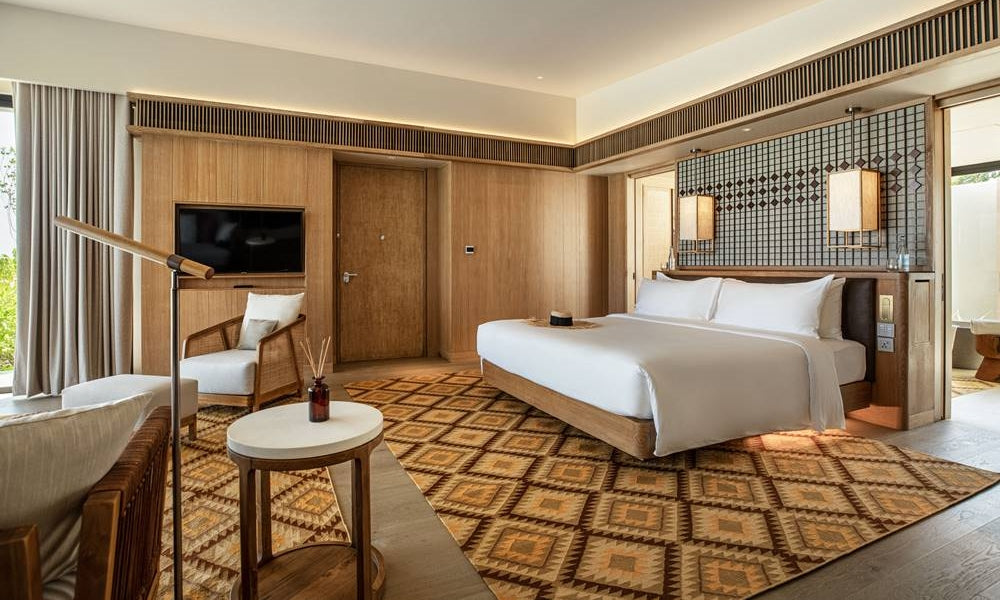 The latest entrant in the Maldives’ luxury resort scene offers an impressive line-up of accommodation, gourmet dining, and experiences