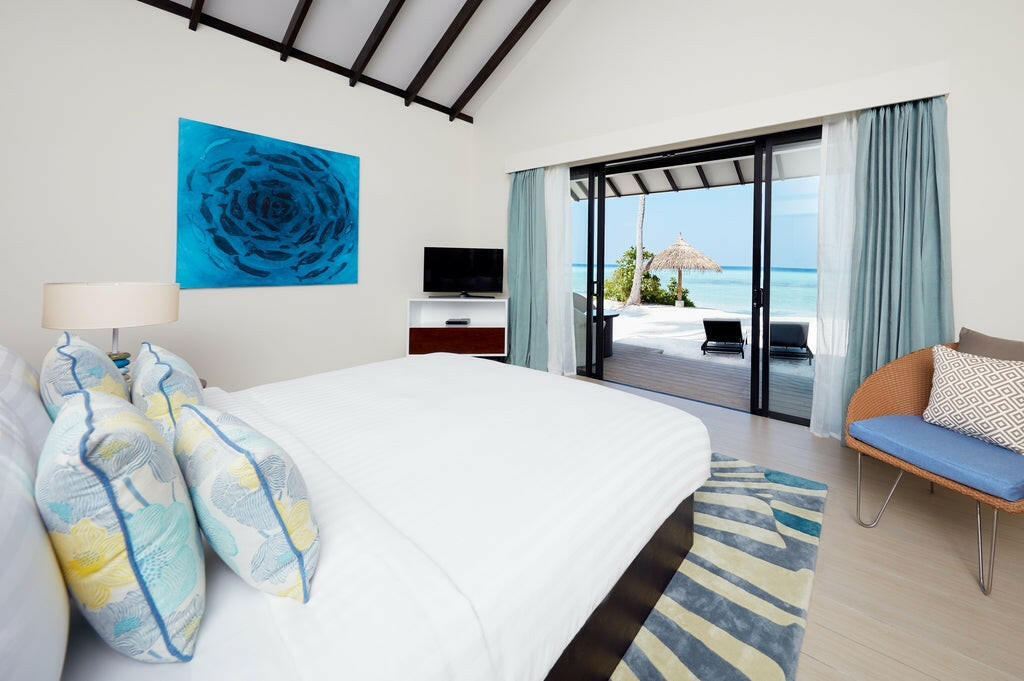 Amari Havodda - 4 nights Reconnect Maldives.