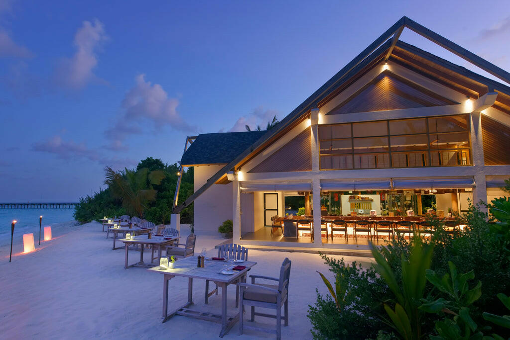 Amari Havodda - 4 nights Reconnect Maldives.
