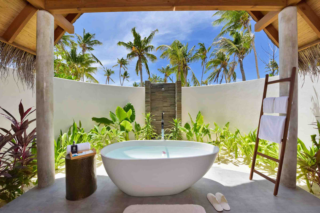 Fushifaru Maldives, Lhaviyani Atoll — Beach Villa bathroom