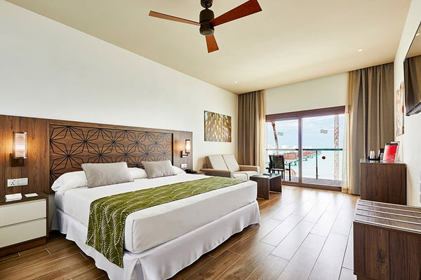 A Double Standard room at Hotel Riu Atoll.