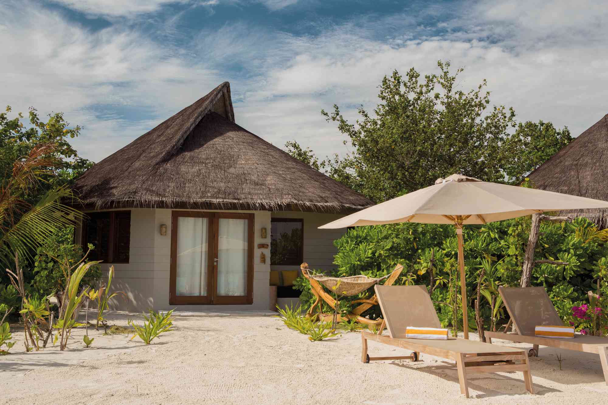 Drift Thelu Veliga Retreat, South Ari Atoll — beach villa exterior