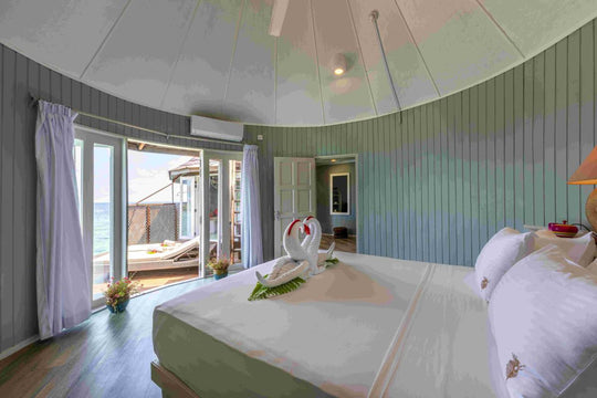 Nika Island Resort &amp; Spa