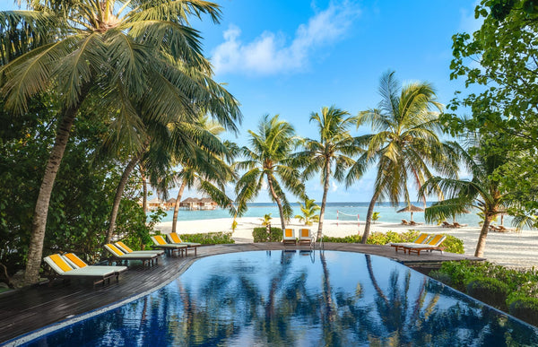 The swimming pool at Adaaran Prestige Vadoo