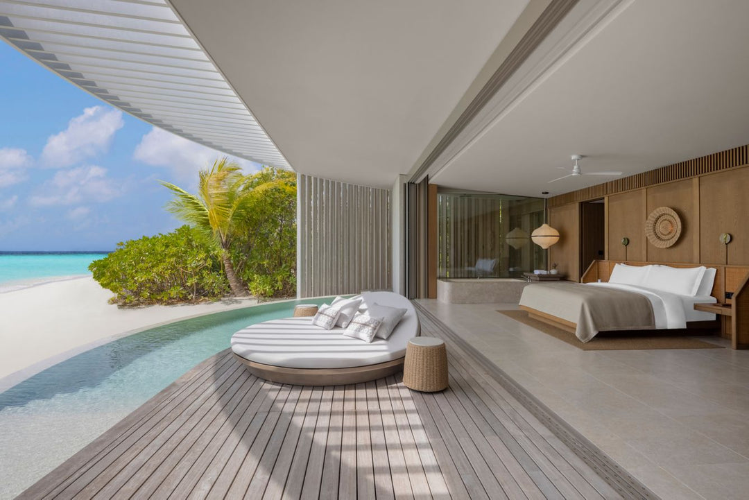 The Ritz-Carlton Maldives, Fari Islands — Sunset Beach Pool Villa