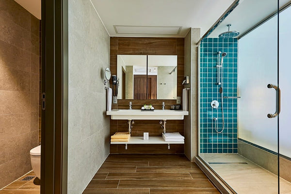 Another view of a Junior Suite with beach access at Hotel Riu Palace Maldivas.
