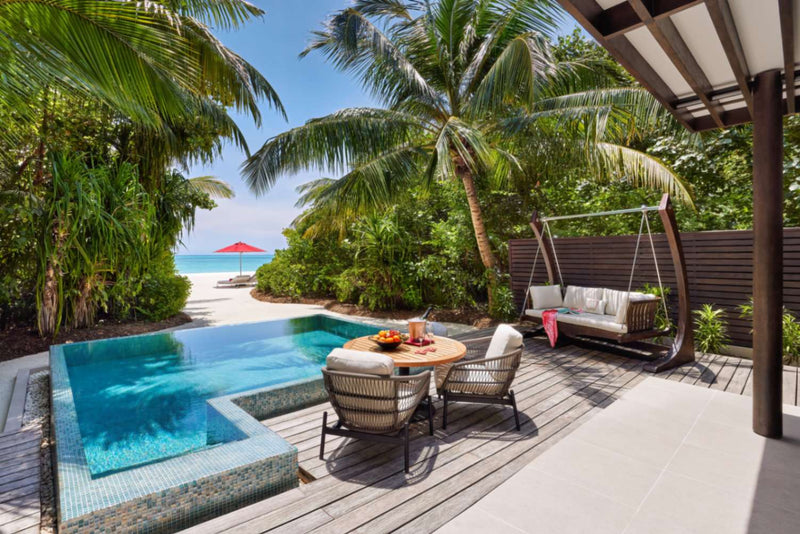 Deck and private pool of a Deluxe Beach Pool Villa at Niyama Private Islands
