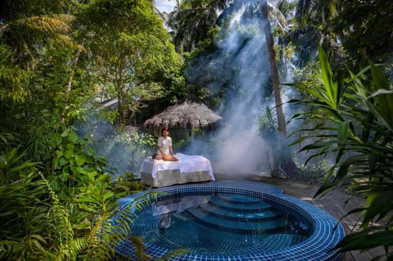 Outdoor massage in the garden at Drift Spa, Niyama Private Islands