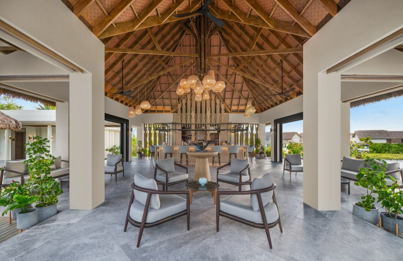 Wahoo Bar at JW Marriott Maldives Kaafu Atoll Island Resort