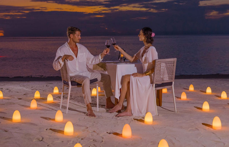 VARU by Atmosphere, North Malé Atoll: a candlelit dinner for two on the beach