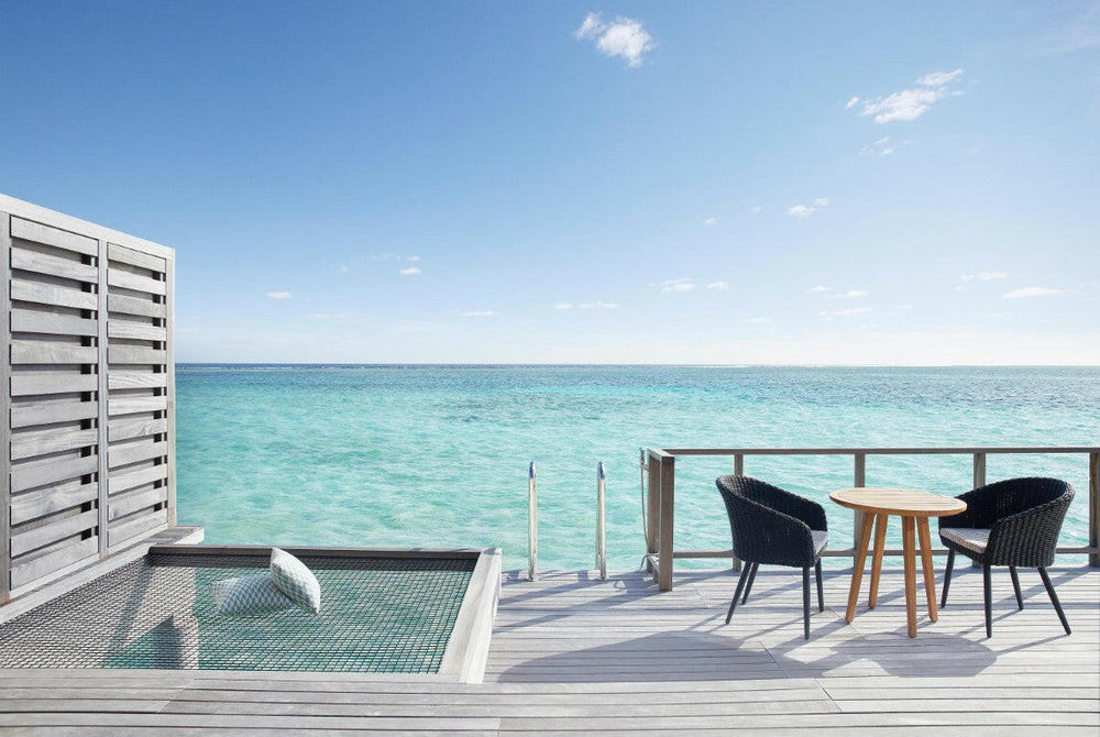 Le Méridien Maldives Resort & Spa, Lhaviyani Atoll — overwater villa exterior