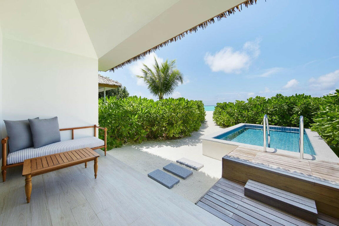Le Méridien Maldives Resort &amp; Spa, Lhaviyani Atoll — beach villa exterior