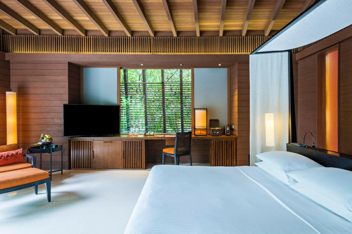Park Hyatt Maldives Hadahaa, Gaafu Alifu Atoll — villa bedroom with writing desk