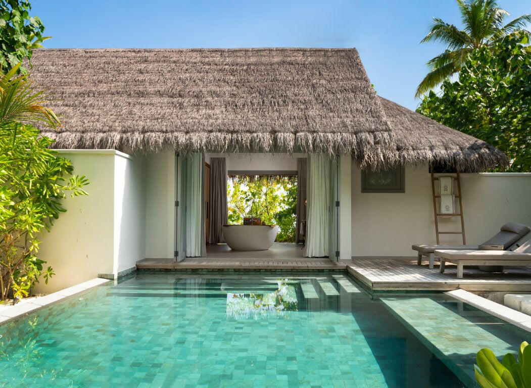 Vakkaru Maldives, Baa Atoll — beach villa exterior