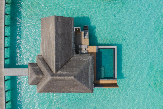Vakkaru Maldives, Baa Atoll — aerial view of the island